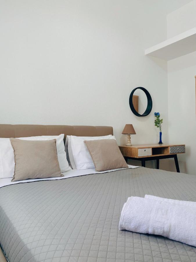 Comfort Apartments يميناريا المظهر الخارجي الصورة