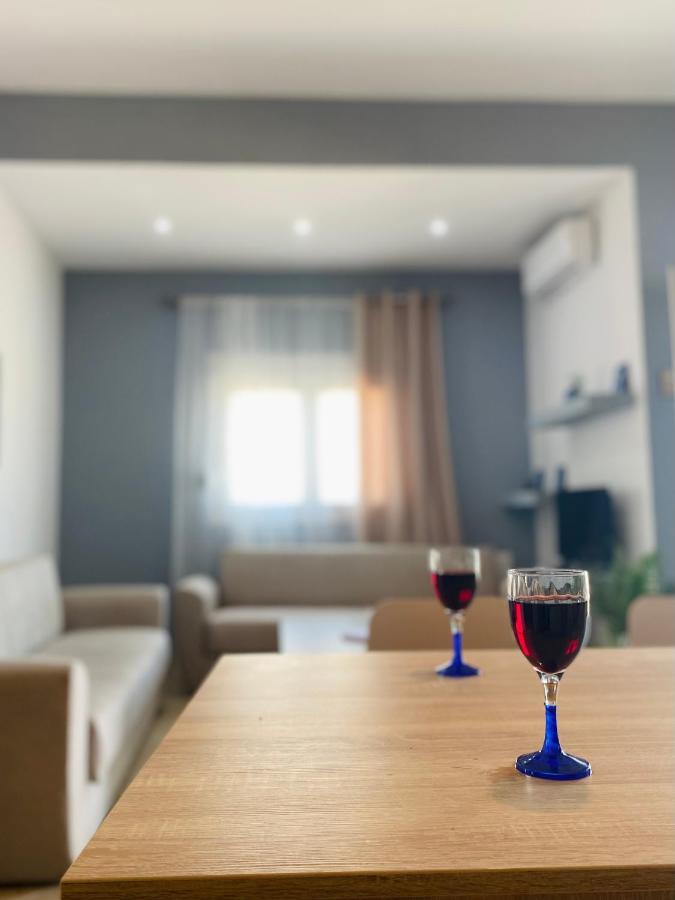 Comfort Apartments يميناريا المظهر الخارجي الصورة